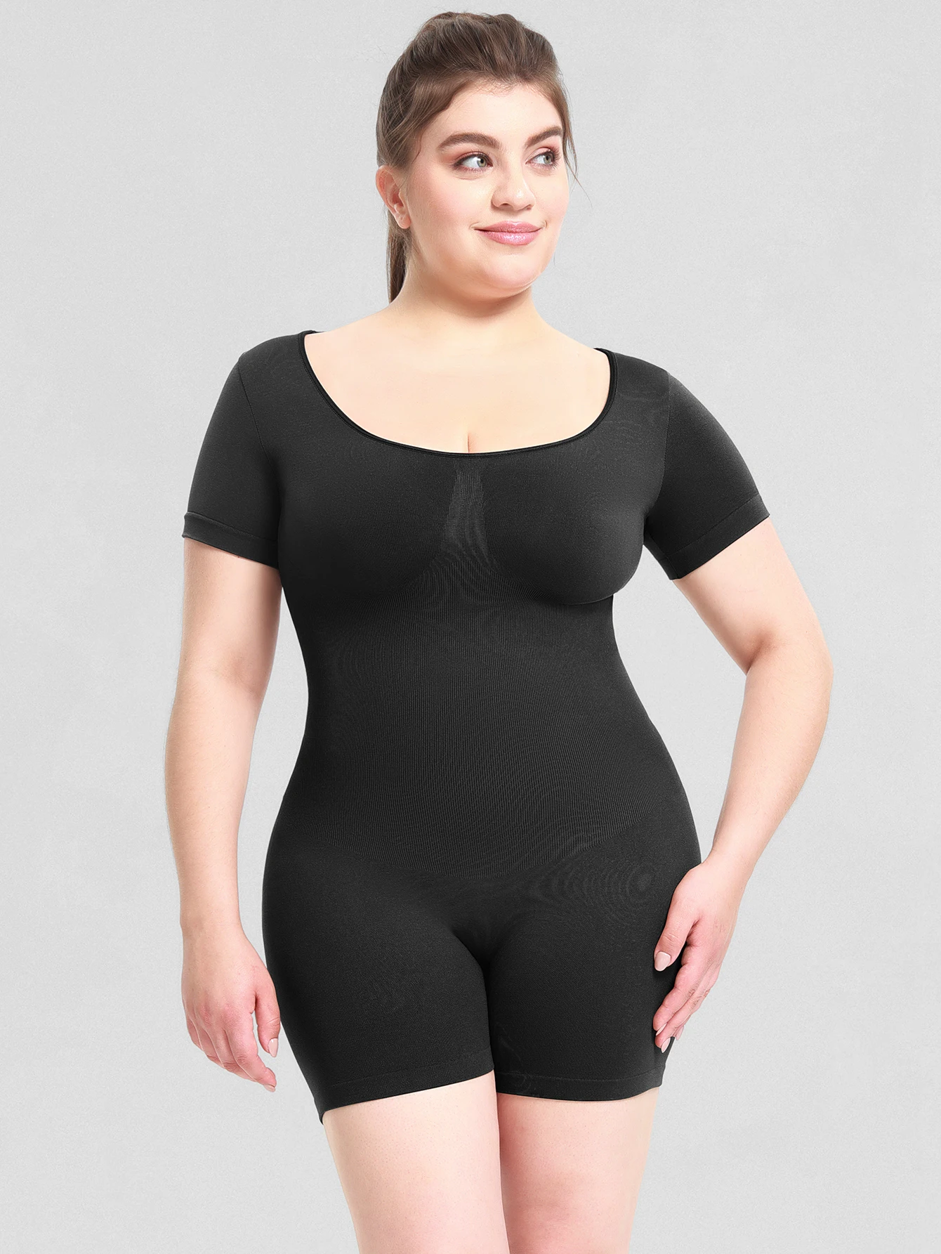 

Women's Shaping Mid-Thigh Bodysuit Tummy Control Shapewear Seamless Sculpting Body Shaper