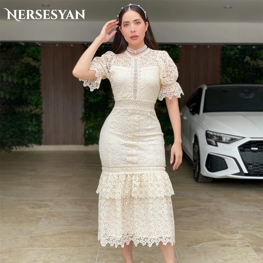 Nersesyan Bohemia Lace Wedding Dresses Short Puff Sleeves Bodycon O-Neck Bridal Gowns Tiered Ruffles Tea Length Bride Dress 2024