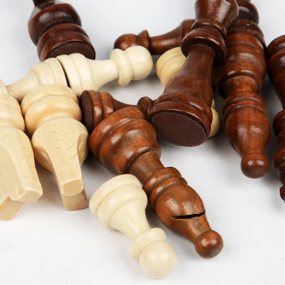 

Набор деревянных международных шахматных фигур, портативная настольная игра для всей семьи, для обучения детей навыкам наблюдения и воображения