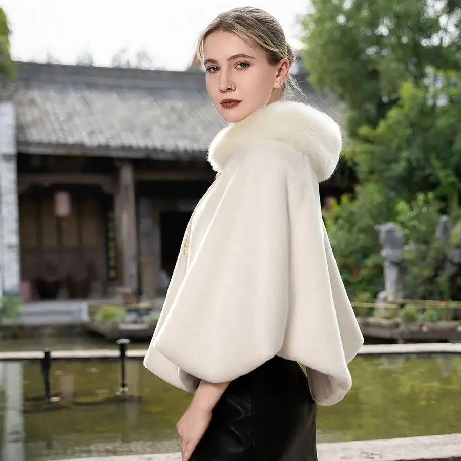 เสื้อคลุมขนเฟอร์เทียมสไตล์จีนสุดหรูสำหรับงานปาร์ตี้ งานแต่งงาน ผ้าคลุมไหล่สำหรับผู้หญิง ฤดูใบไม้ร่วง ฤดูหนาว ให้ความอบอุ่น