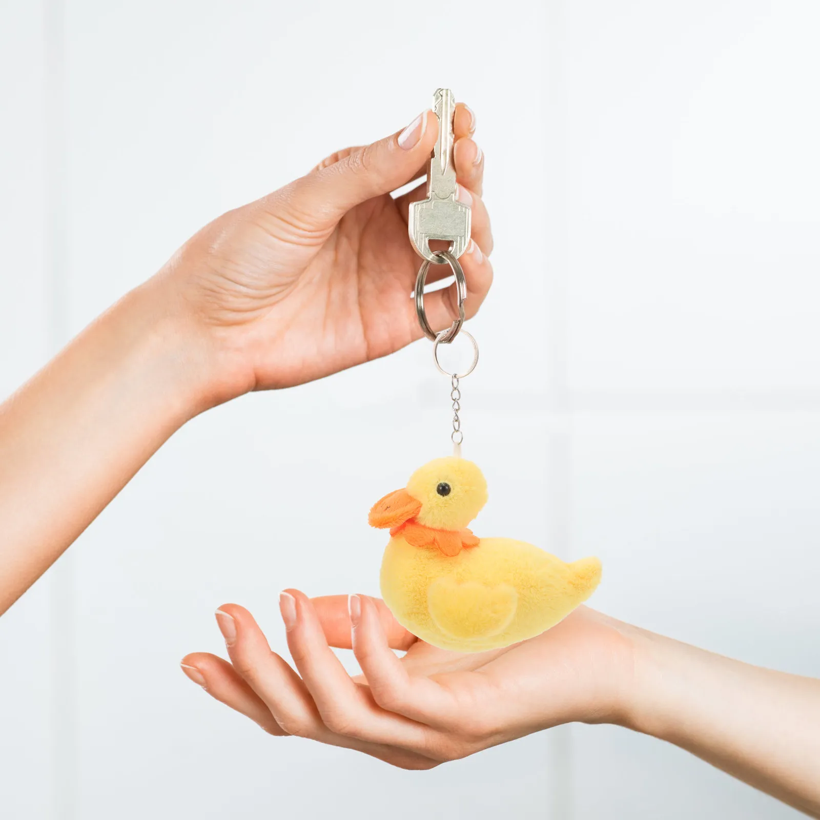 

Duck Keychain Soft Cute Small Hanging Pendant Key Ring for Backpack Purse Car Key Decorative Charm Accessory Duck Keychains