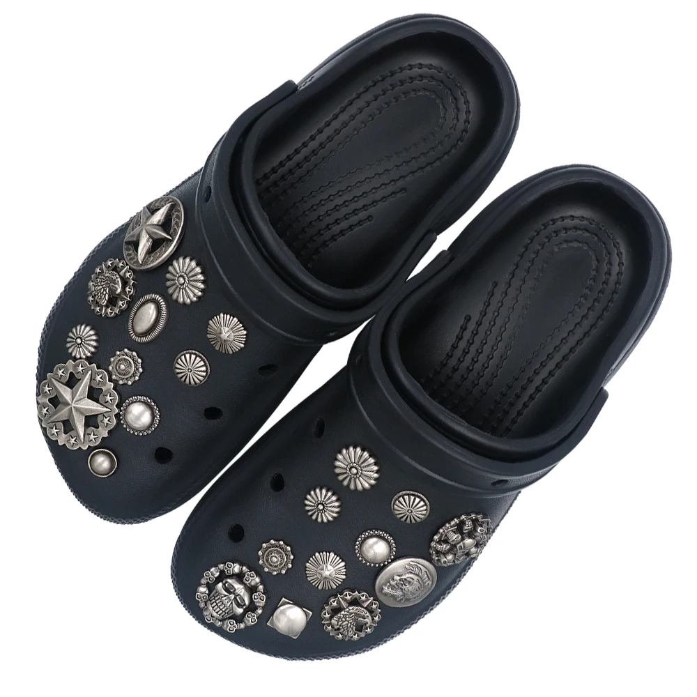 1 Set 15 Pcs Punk Style Shoe Decorations Charm Circular Skull Detachable Elliptical Metal Hole Sandals Accessories Halloween