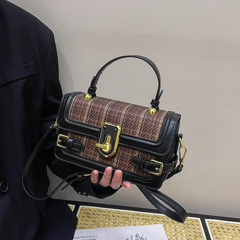 new-exquisite-design-women's-shoulder-bag-luxury-trend-chain-strap-crossbody-bag-casual-fashion-handbag