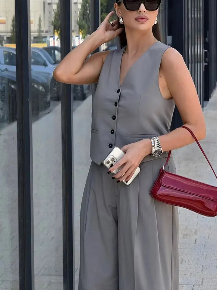 

HH Women Fashion Solid Vests Adjustable Back Strap Single Breasted V Neck Sleeveless Waistcoat Fashion High Street Outwear