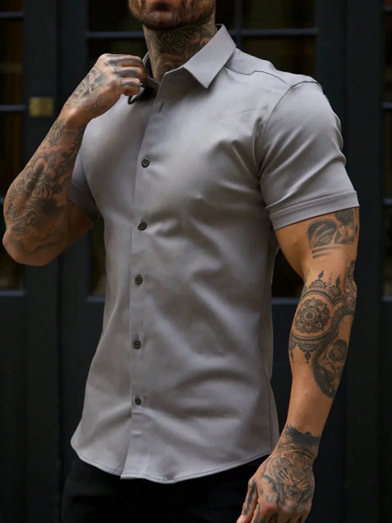 

Men's Slim Fit Solid Gray Short Sleeve Casual Shirt for Daily Wear
