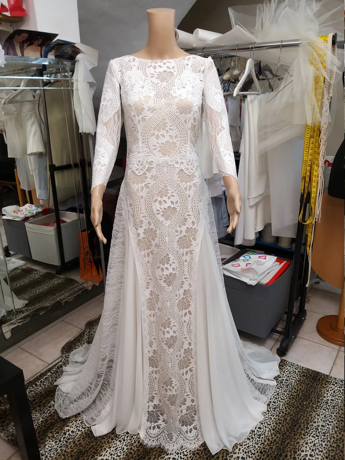 Abito da sposa Boho in Chiffon e pizzo abiti da sposa Sexy a maniche lunghe senza schienale 2022 autunno inverno Country Robe De Mariee Custom Made