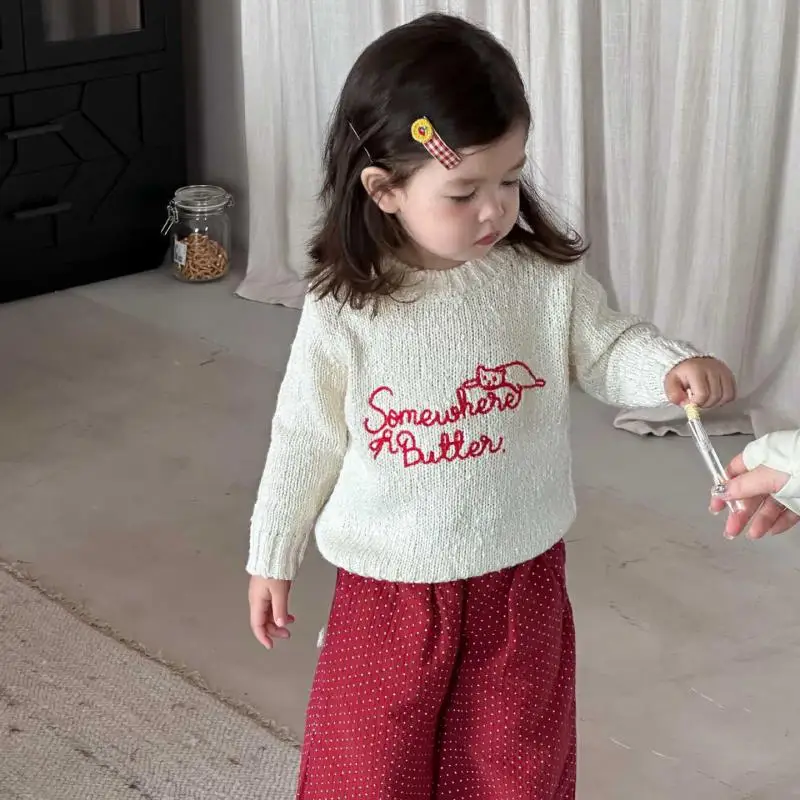 

Новинка осени 2024, свитер с вышивкой букв для девочек, детский повседневный свитер, милые хлопковые вязаные топы для маленьких девочек, модная детская одежда