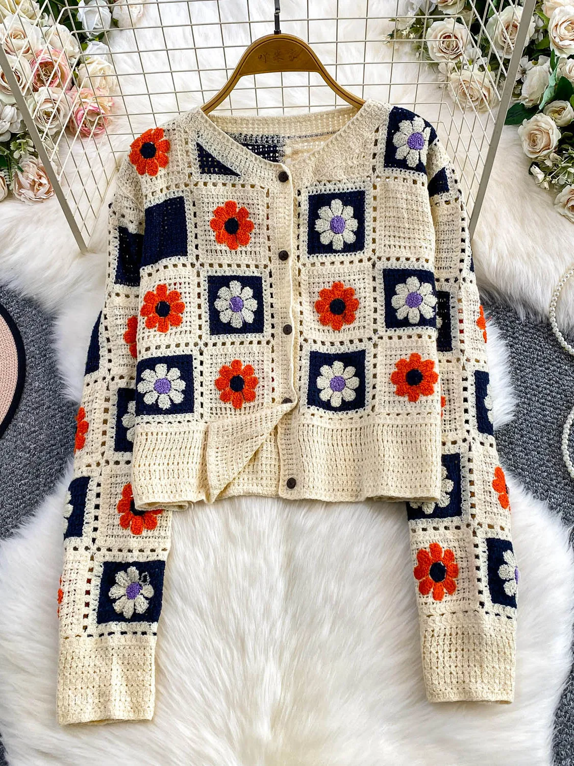 

Retro Artistic Gentle Sle Heavy Work 3D Hook Flower Hollow out round Ne Jaet Women's Autumn Winter Outerwear Loose Slim...