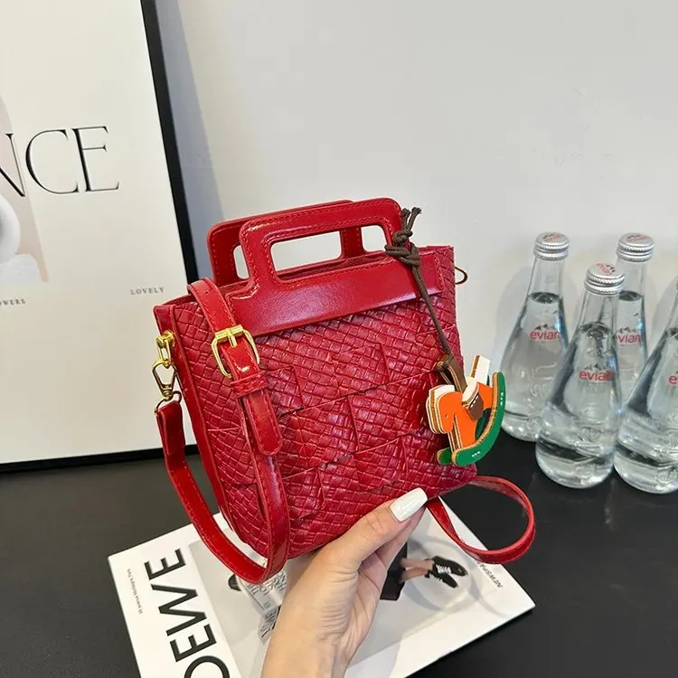 

‌2025 Trendy Woven Bucket Bag Women - Soft Straw Messenger Handbag, Boho Beach Tote for Vacation Shopping Daily Casual Use‌