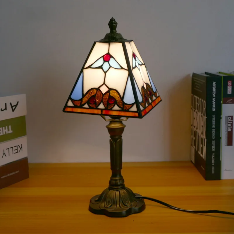 

Tiffany Table Lamp Retro Stained Glass Lampshade Mediterranean Desk Light Bedroom Bedside Nightstand Lighting Fixture Home Decor