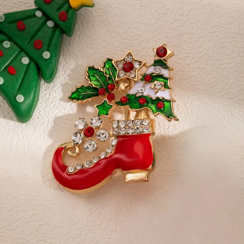 Christmas diamond pin elk sleigh boots exquisite brooch Shirts Accessories Metal Badge Jewelry Gift For Friends Merry Chrismas