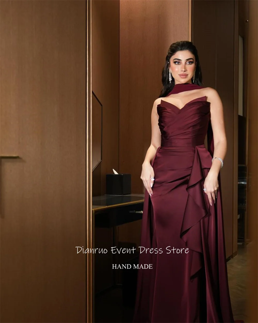 Dianruo-vestidos De noche De satén con forma De corazón, color Burdeos, cintas De sirena, bata De fiesta para mujer, vestido De graduación saudí fruncido con volantes personalizado