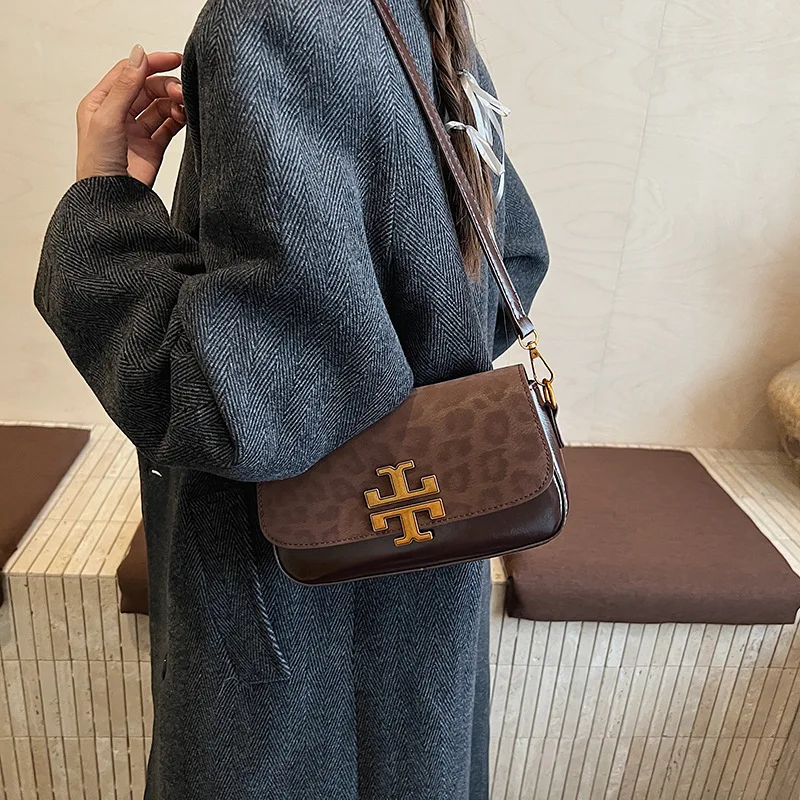 

Модные и модные универсальные сумки, нишевые ретро-сумки для женщин, модные пригородные женские диагональные сумки на ремне