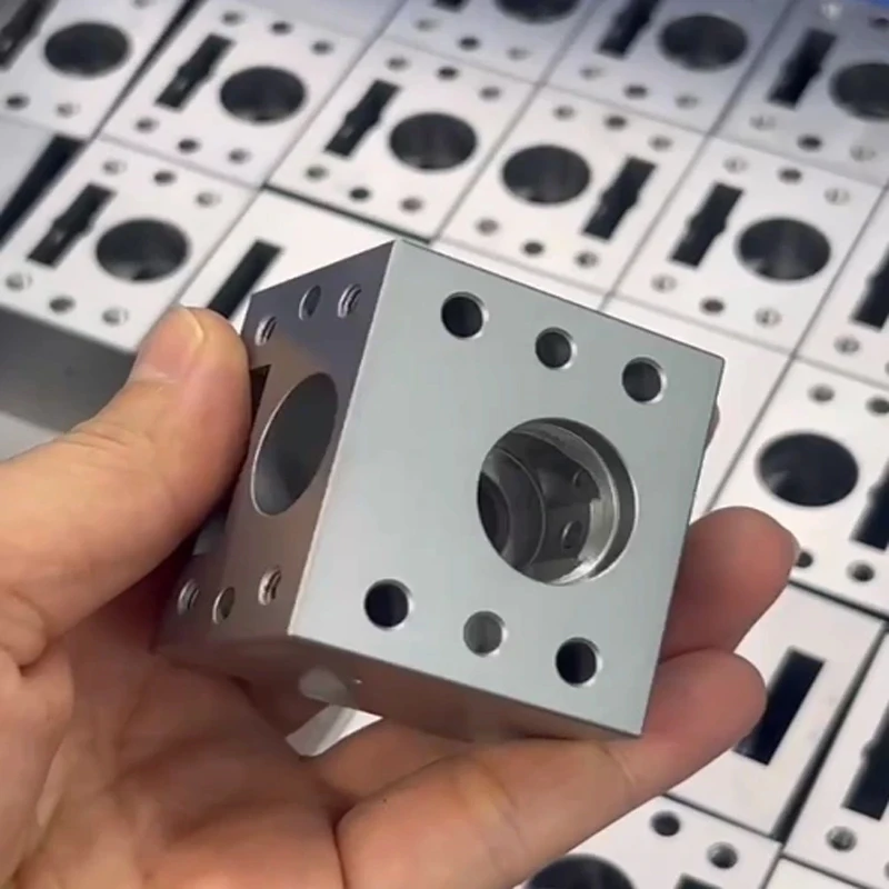 Custom High Quality Stainless Steel Valve Manifolds CNC Milling Aluminum Block Parts