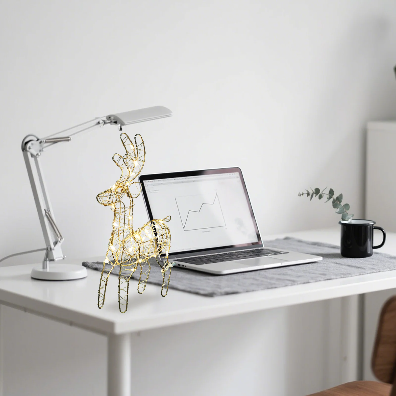 

Lighted Reindeer Golden Iron Art Wire Sculpture Glowing Led Christmas Decor For Home Holiday Party Decoration