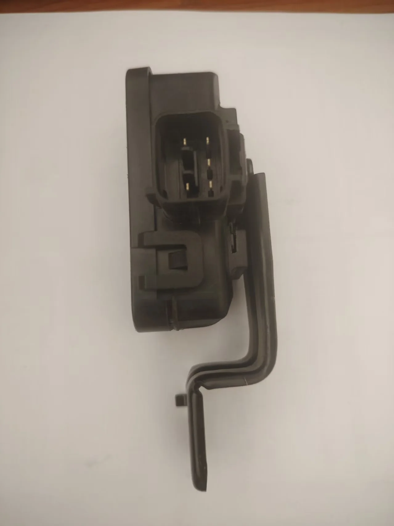 25731293 Exterior Air Quality Sensor Exterior Environmental Quality Sensor Outdoor Environmental Temperature Sensor Suitable for Cadillac, Seville, Srx Models