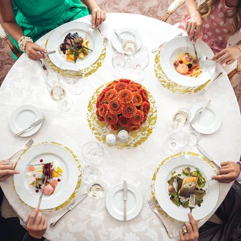 12-Piece Gold Disposable Placemats 5