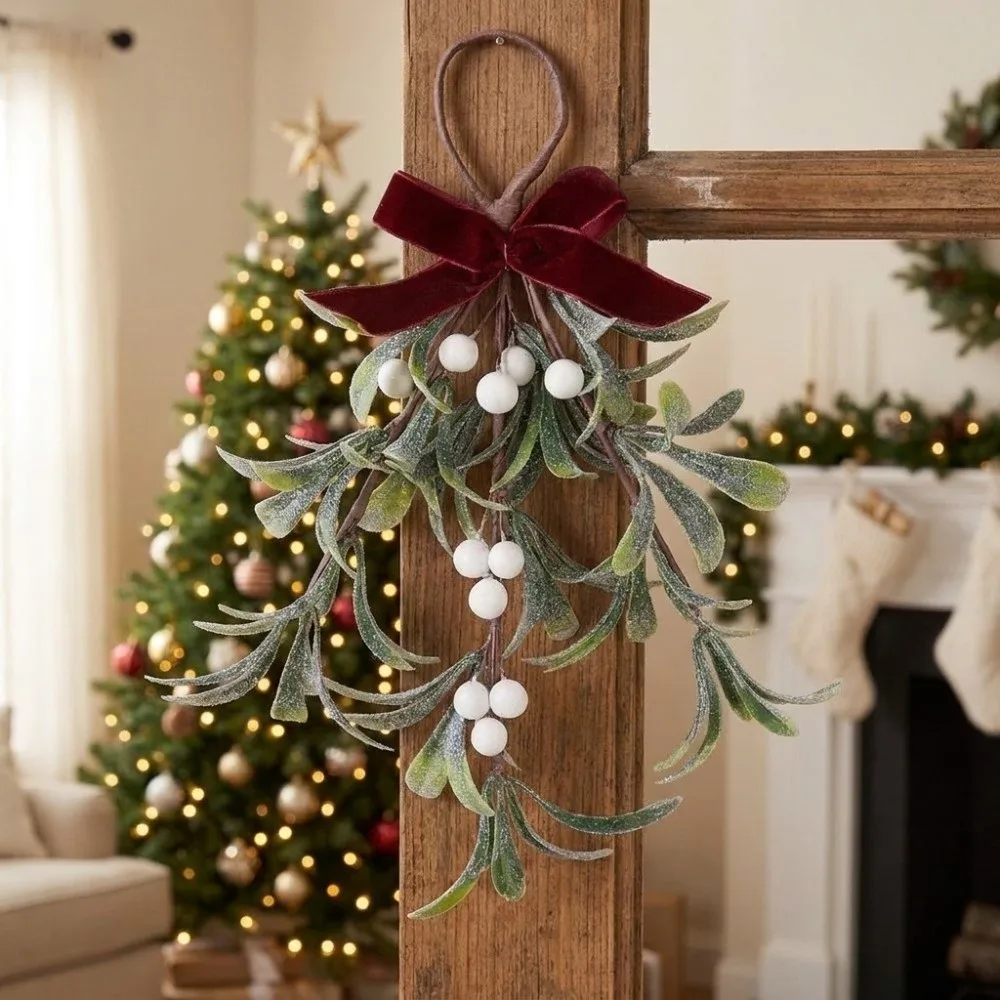 Lifelike Artificial Christmas Tree Wreath With Bowknot Decorative Christmas Hanging Decor Red Berries Xmas Tree Decoration