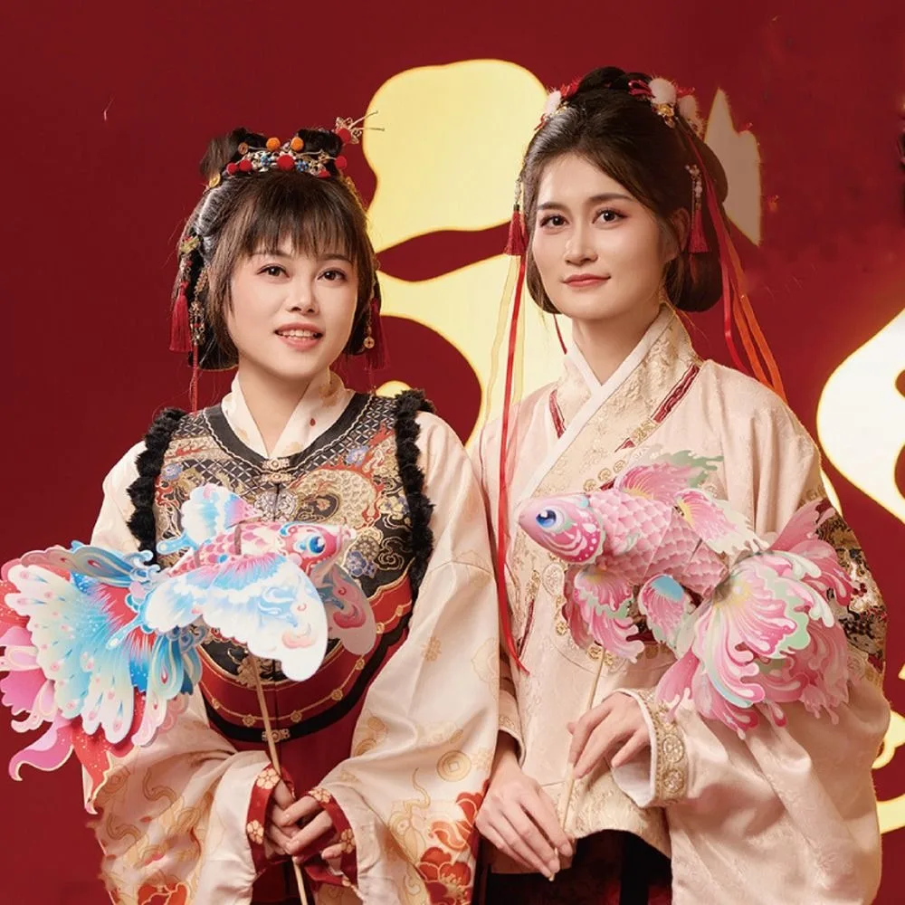 

Chinese Style New Year Fish Lantern Waterproof Cartoon Children Handheld Lantern Traditional Celebration Lantern