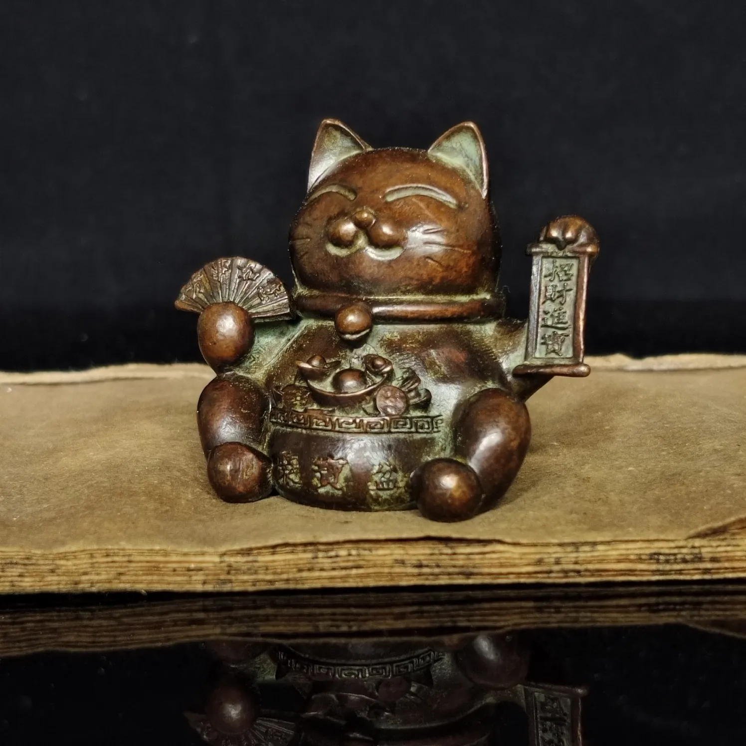 Kawaii Cat Statue Ornament Chinese Lucky Cat Modern Art Sculpture Bronze Home Vintage Decoration Figurine Car Ornament