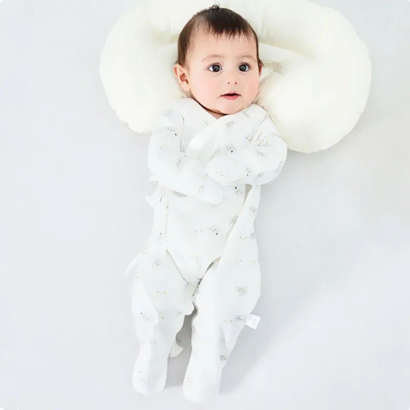 Newborn Jumpsuit Baby Boys Girls Cotton Rompers Infant With Anti - Scratch Glove Boneless Sewing Clothes 0-6 Month