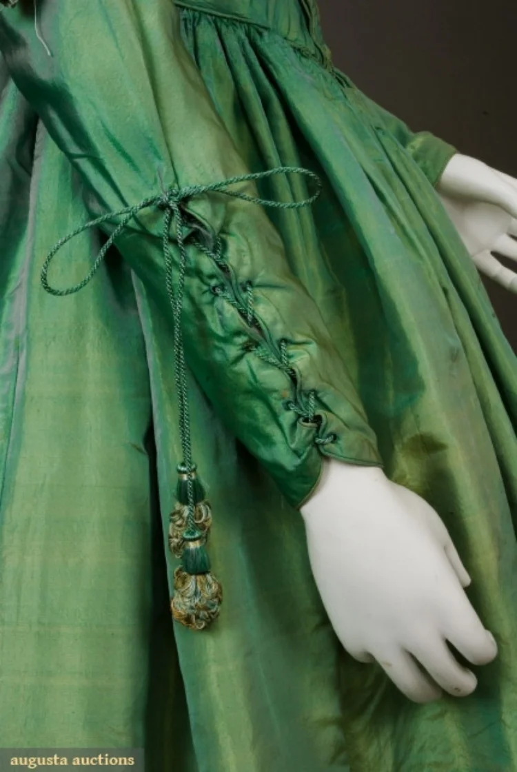 1840-х годов Тюдор Елизаветинская королева, прогулочный костюм, регентский королевский двор, благородная принцесса, послеобеденное платье, бальное платье для чаепития