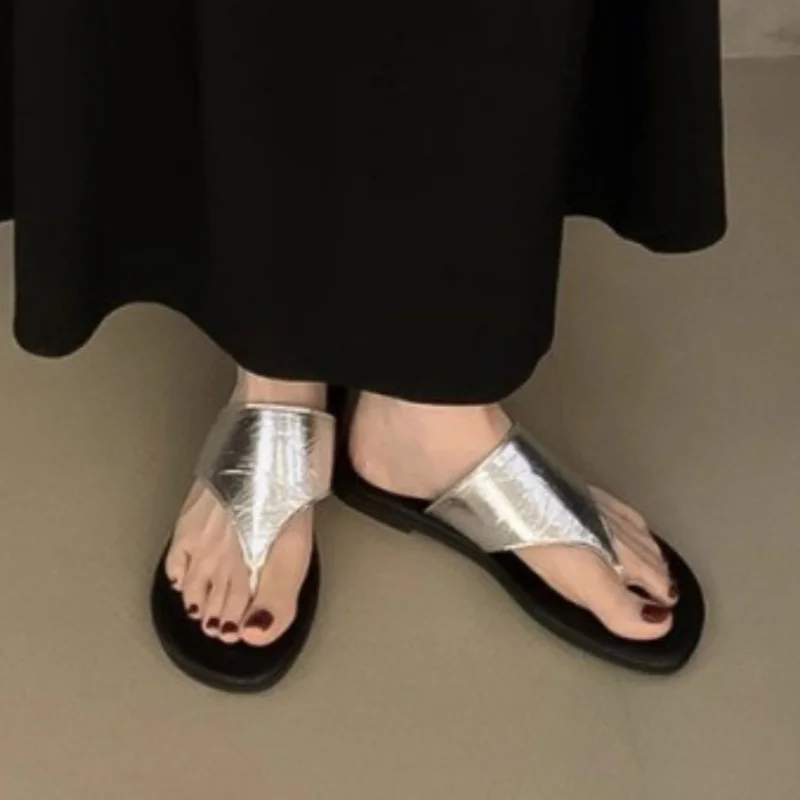 Modische neue elegante und sexy Freizeit-Strandslipper – Sommer-Bestseller, bequeme flache Slipper mit runder Spitze