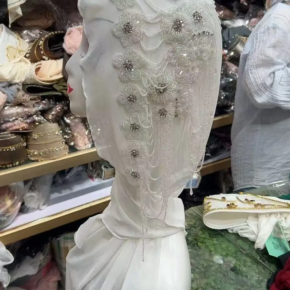 

Бесплатная доставка, хиджаб, мусульманская женская шаль, головной платок, роскошный шифоновый шарф с кисточками, Малайзия Куфи, ислам, кружевной тюрбан 05471