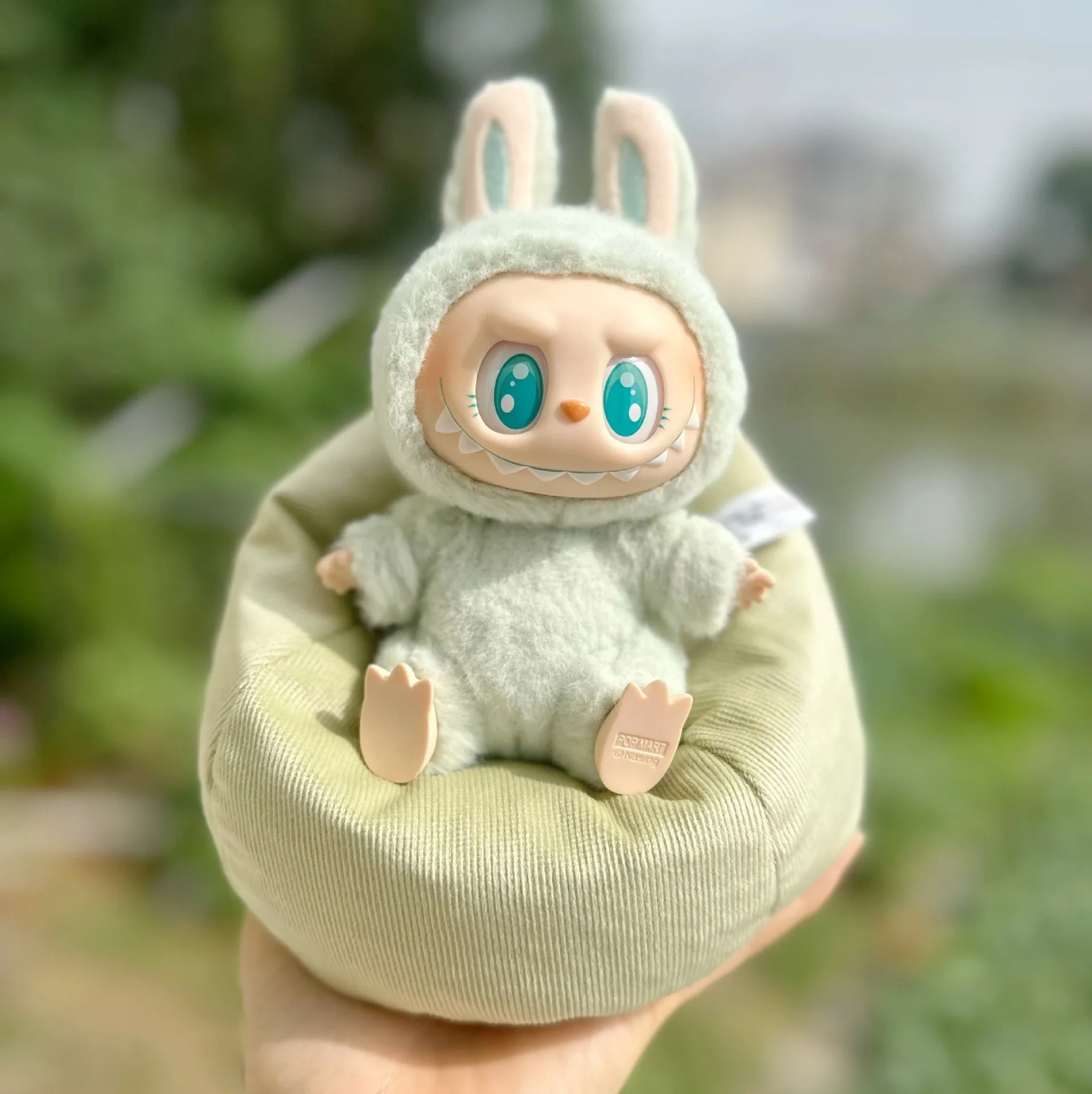 ドールアクセサリー 15/17cm 第1～3世代 キュートなラブブー人形 マルチカラー 牛柄 カジュアル ソフトビーンバッグ ネストソファ 2点セット