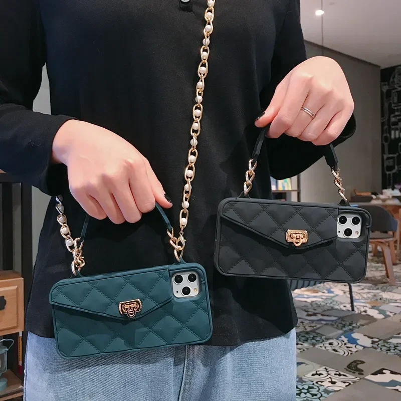

Handbag Phone Case with Soft Silicone Chain for Women with Handstrap & Long Pearl Crossbody Chain Coin Purse Mobile Phone Case