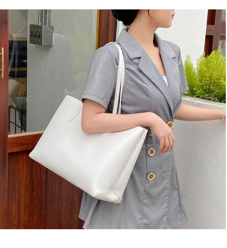 YUNFAN Brand Woman fashion large capacity canvas handbag high quality chain bag Tote bag Shoulder Bags