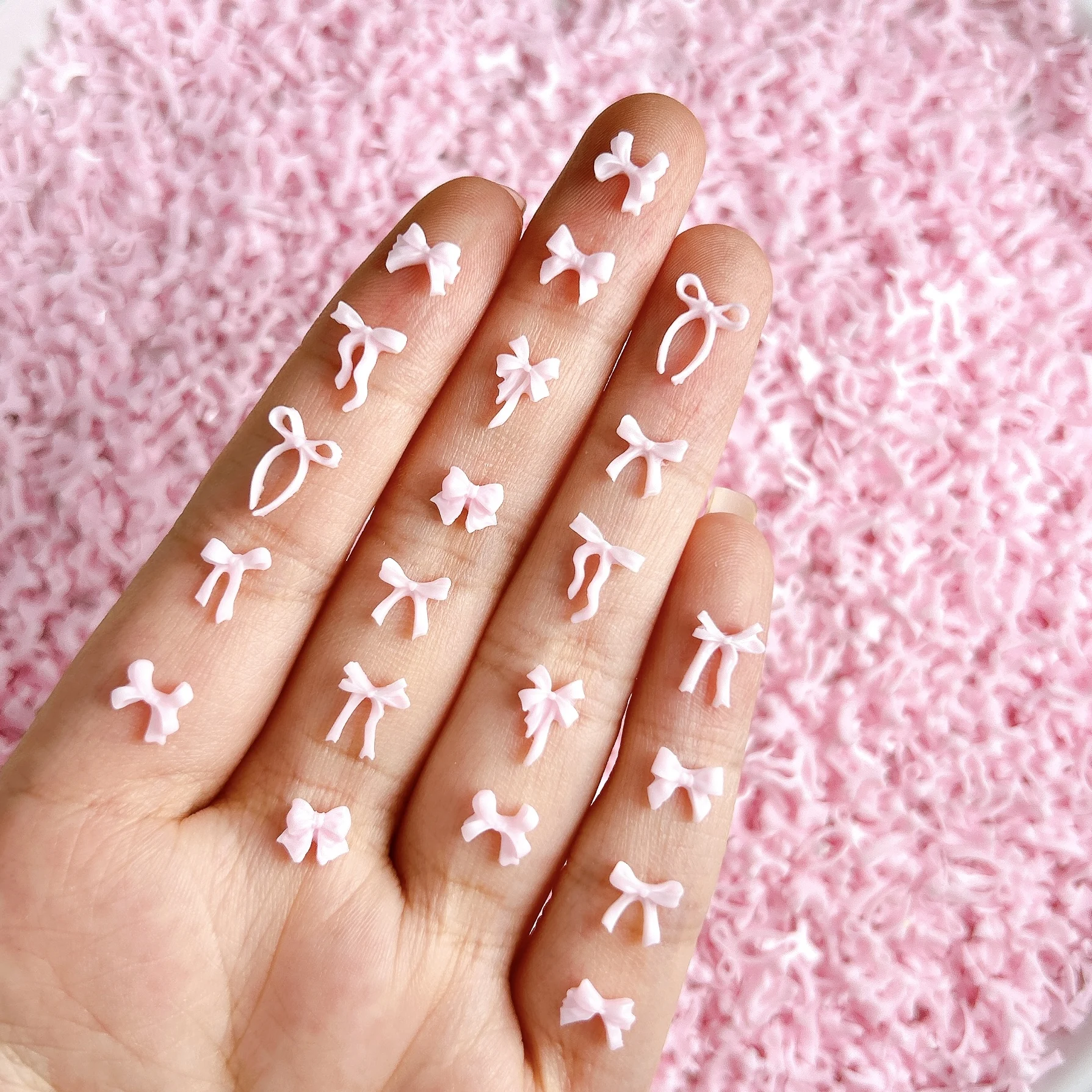 30PCS หลายสไตล์สีชมพู Series Bows เรซิ่นเล็บ Charms 3D Minimalist Creative ริบบิ้น Bowknots TIES ตกแต่งเล็บสําหรับ DIY