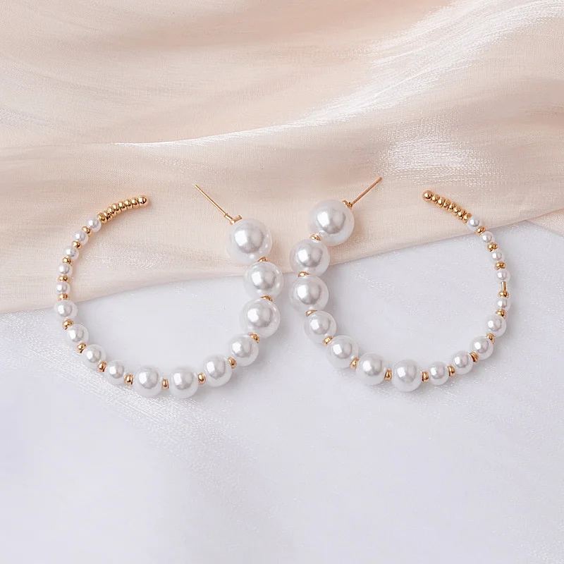 New Pearl Beads Dangle Earrings for Women Irregular C-shaped Metal Drop Earrings Exaggerated Oversize Female Party Ear Jewelry