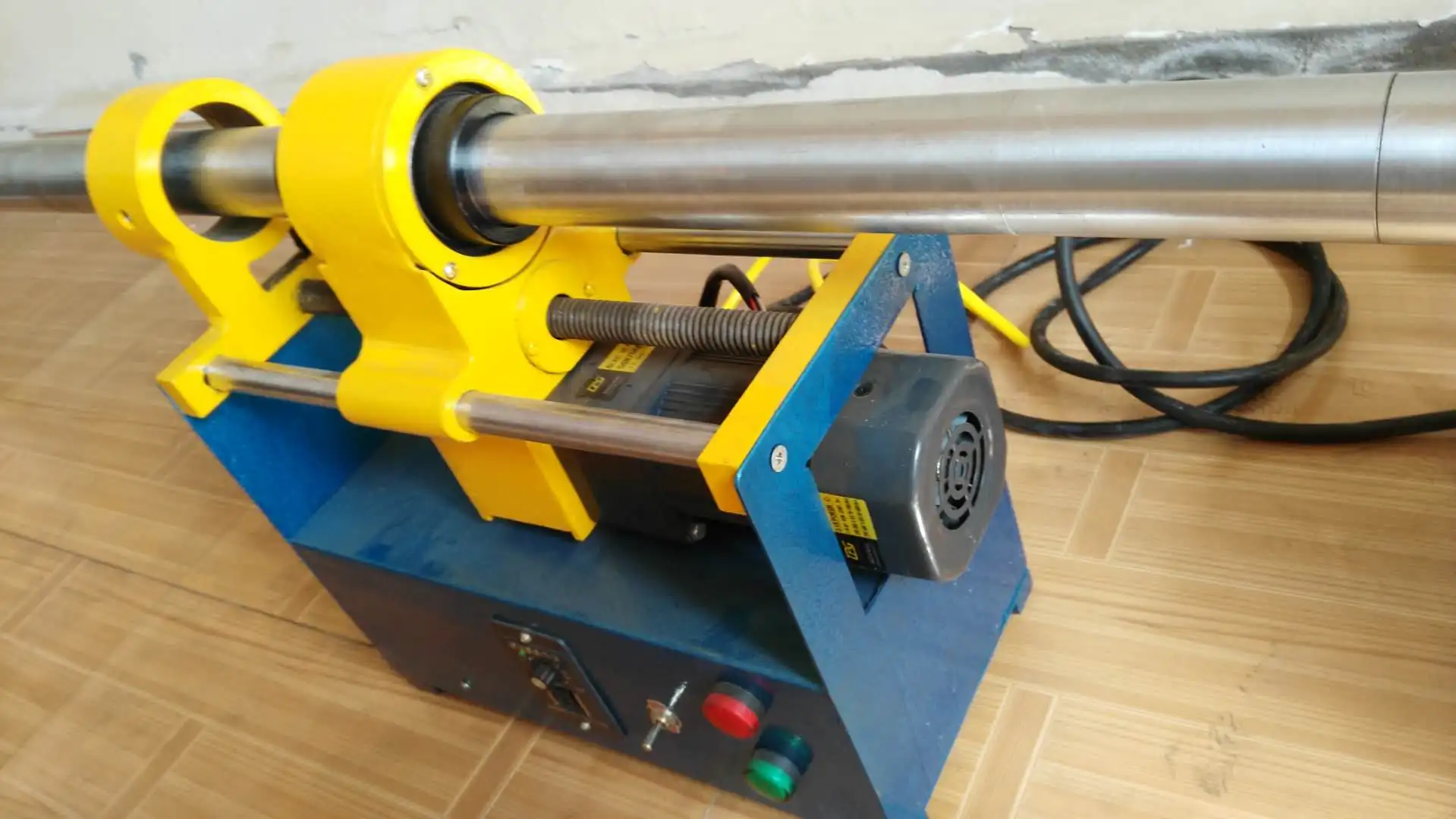 Portable Automatic Inner Bore Welding Machine Mobile ID Surfacing Welder for On-site Excavator Chassis Shaft Hole Repair