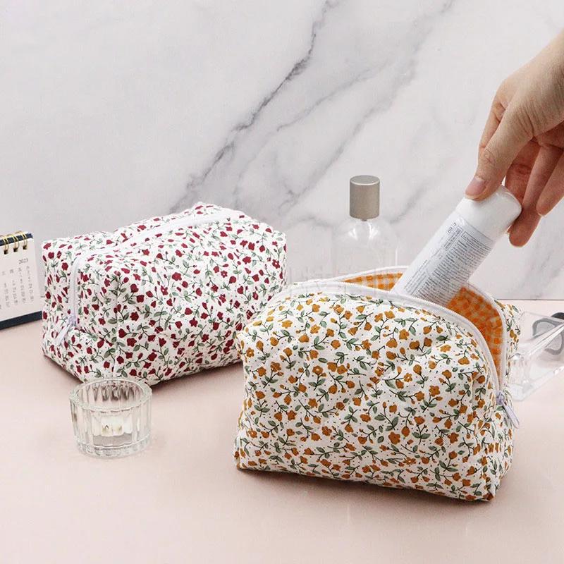 

Female Large Capacity Make Bags Flower Women's Cosmetic Pouch Bags Travel Storage Bags Simple Ladies Clutch Handbags Canvas