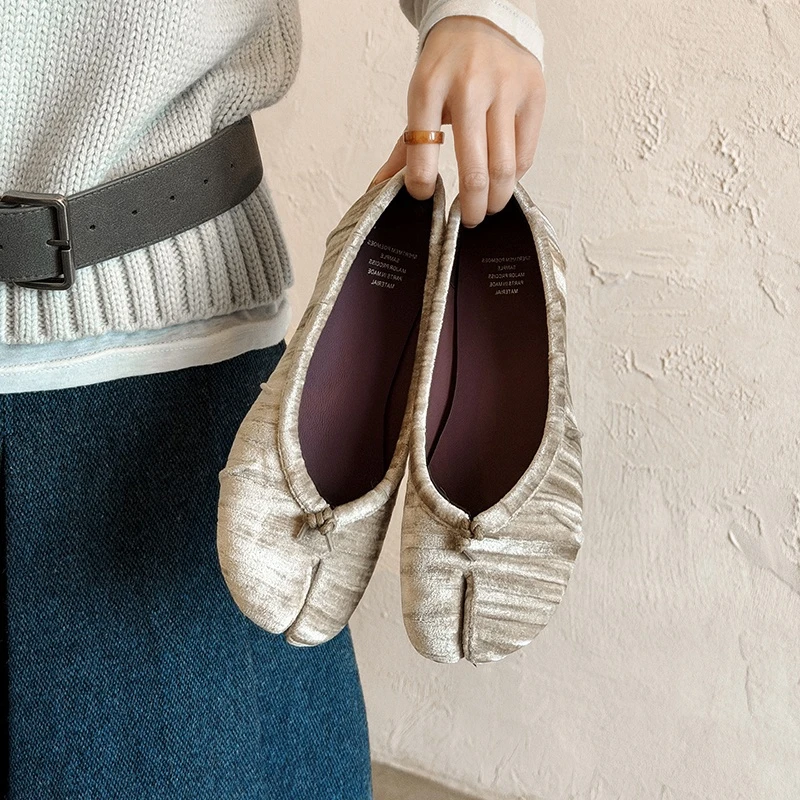 Women's New Spring and Autumn Genuine Leather Gilded Velvet Round Head High Heels Low Heels Retro Lazy Fashion Single Shoes