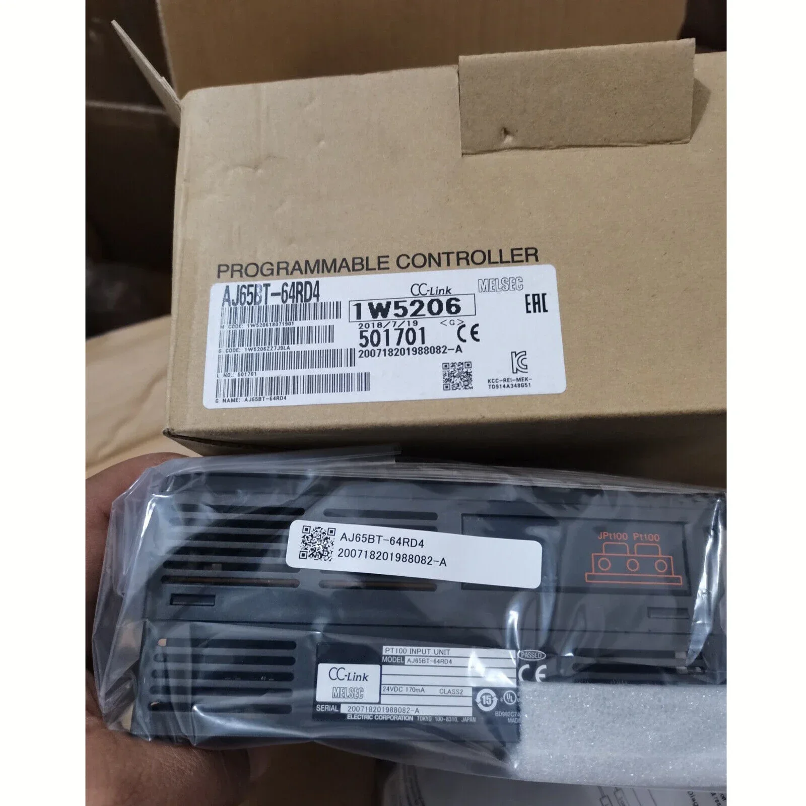 Original Neu Auf Lager SPS-Modul AJ65BT-64RD4 Ein Jahr Garantie