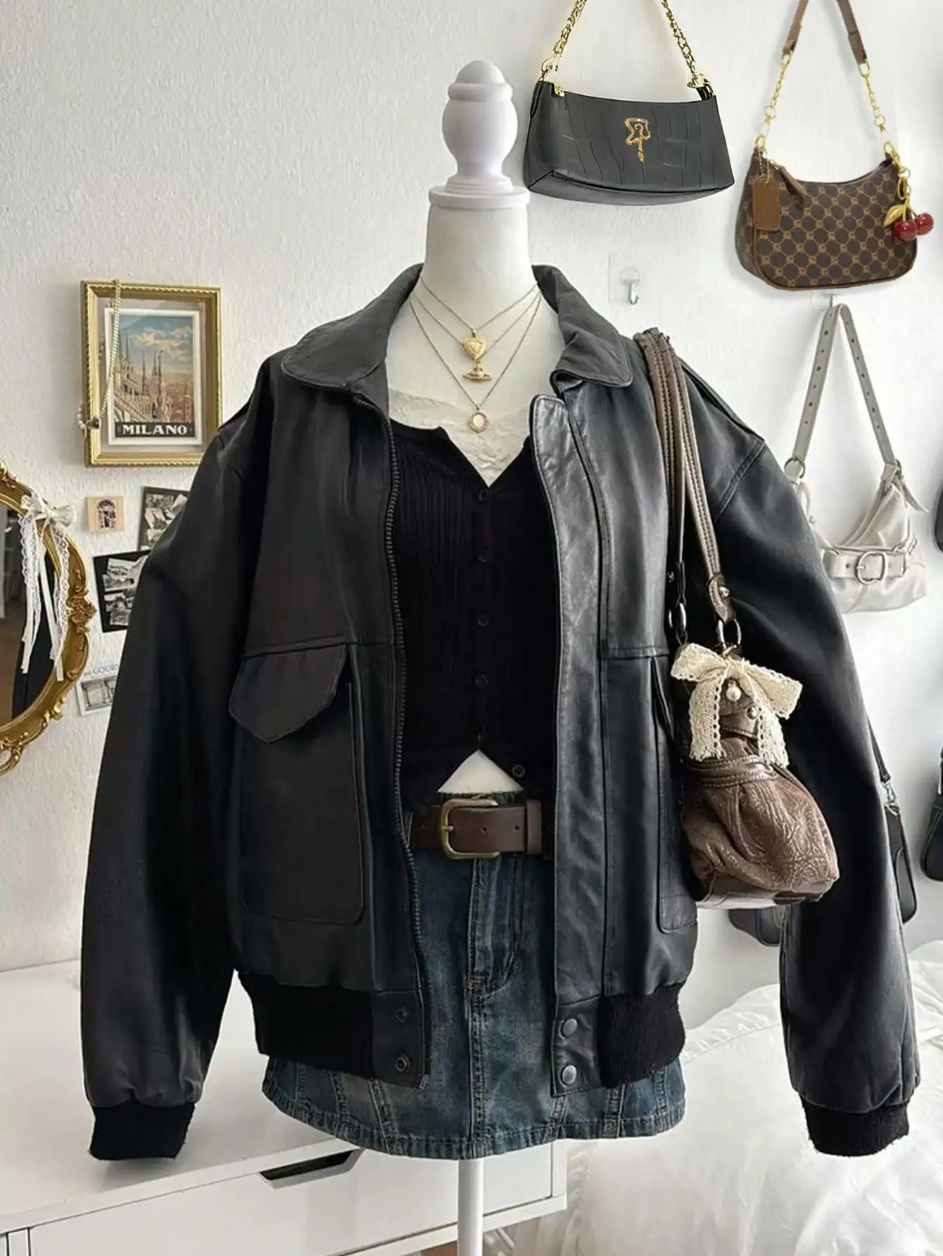 

Женская черная куртка-бомбер из искусственной кожи с карманами, повседневный свободный крой для осени и зимы