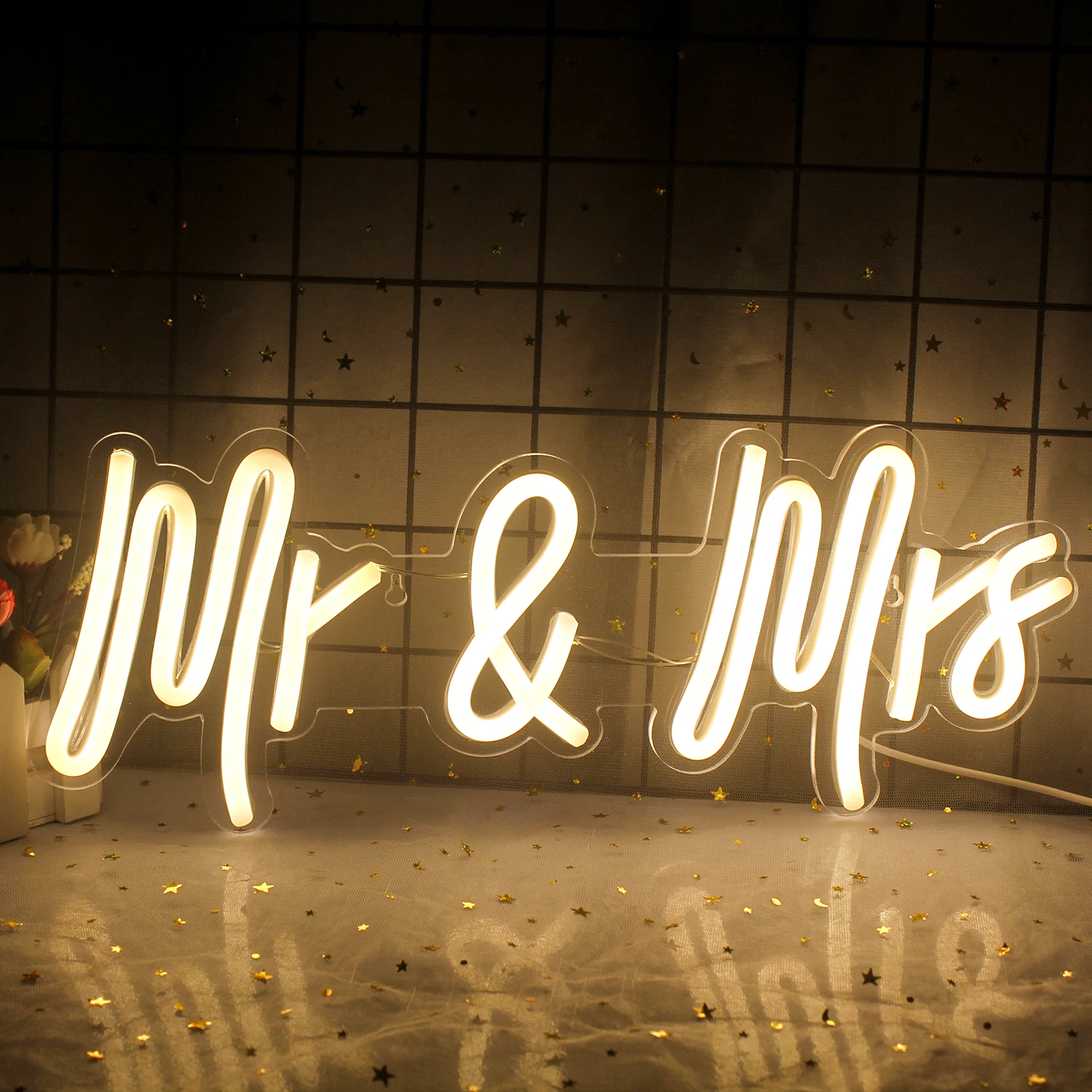 Imagem -02 - Mrs Neon Sign Led Room Wall Decor Usb Alimentado com Interruptor Acrílico Pendurado para Quarto Festa de Aniversário Decoração do Local de Casamento mr &