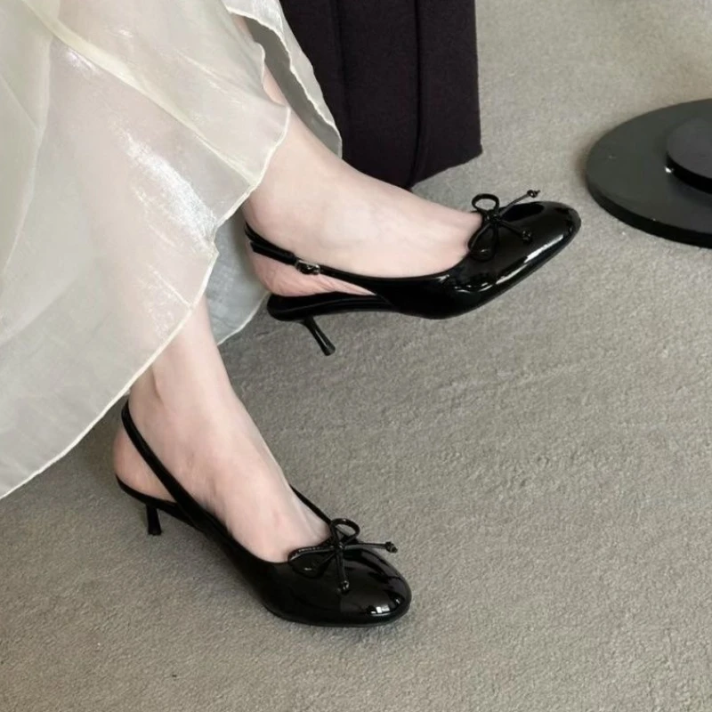 

Новые дизайнерские женские босоножки на высоком каблуке 2026 года: летние модные сандалии с круглым носком и открытой пяткой, элегантные, удобные, на высоком каблуке