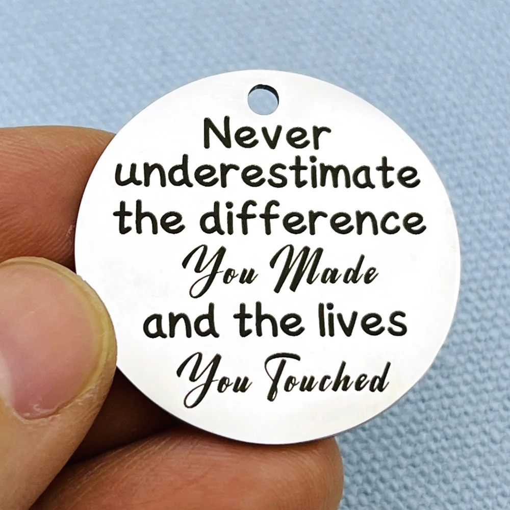 Pocket Hug Token for Friends Appreciation Retirement Gifts for Men Women Never Underestimate The Difference You Made