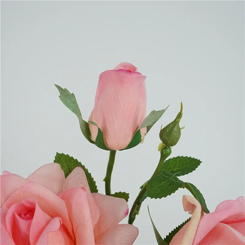 3 Stück Latex-Feuchtigkeits-Rosen mit 3 Blüten, künstliche Rosen mit echter Haptik, Hochzeitsdekoration, Rosen-Blumenarrangement, Party- und Wohnaccessoires – Detail 7