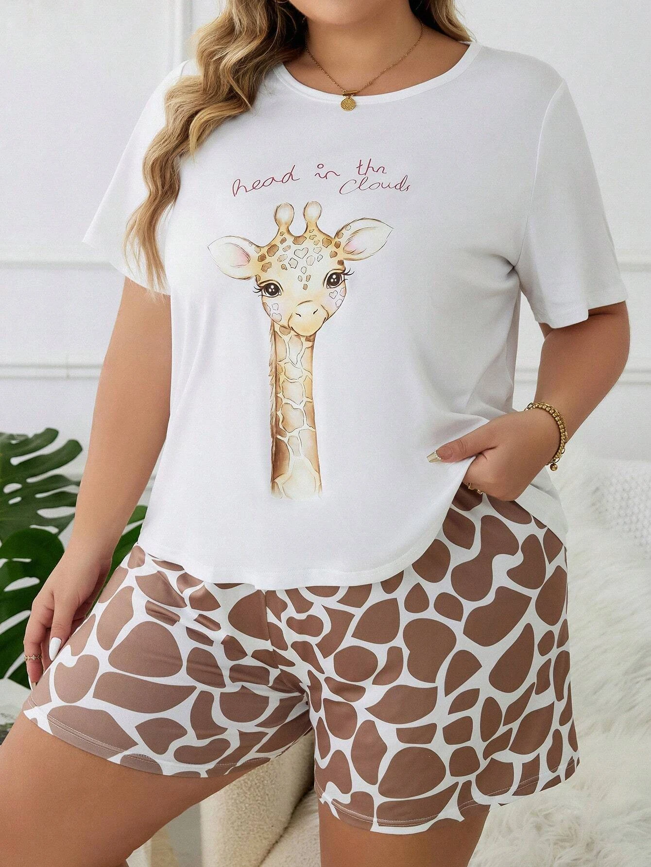 Large size women's pajamas cute giraffe print short sleeved shorts home suit 2-piece set