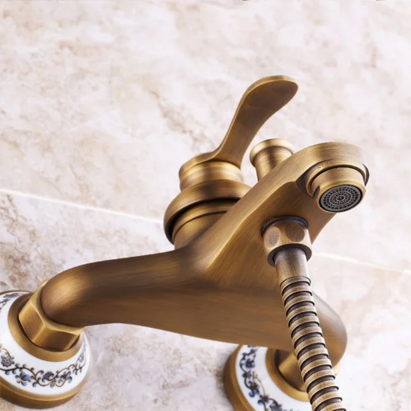 Light luxury antique black antique brushed triple shower set European brass shower black simple shower vintage gold