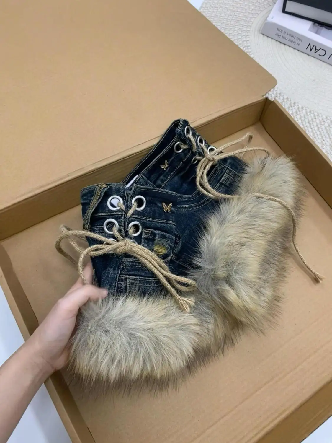 2026 New Design Sense Fluffy Splicing Jeans Shorts High Street Spice Girl Y2k Low Waist Plush Denim Shorts Hot Pants