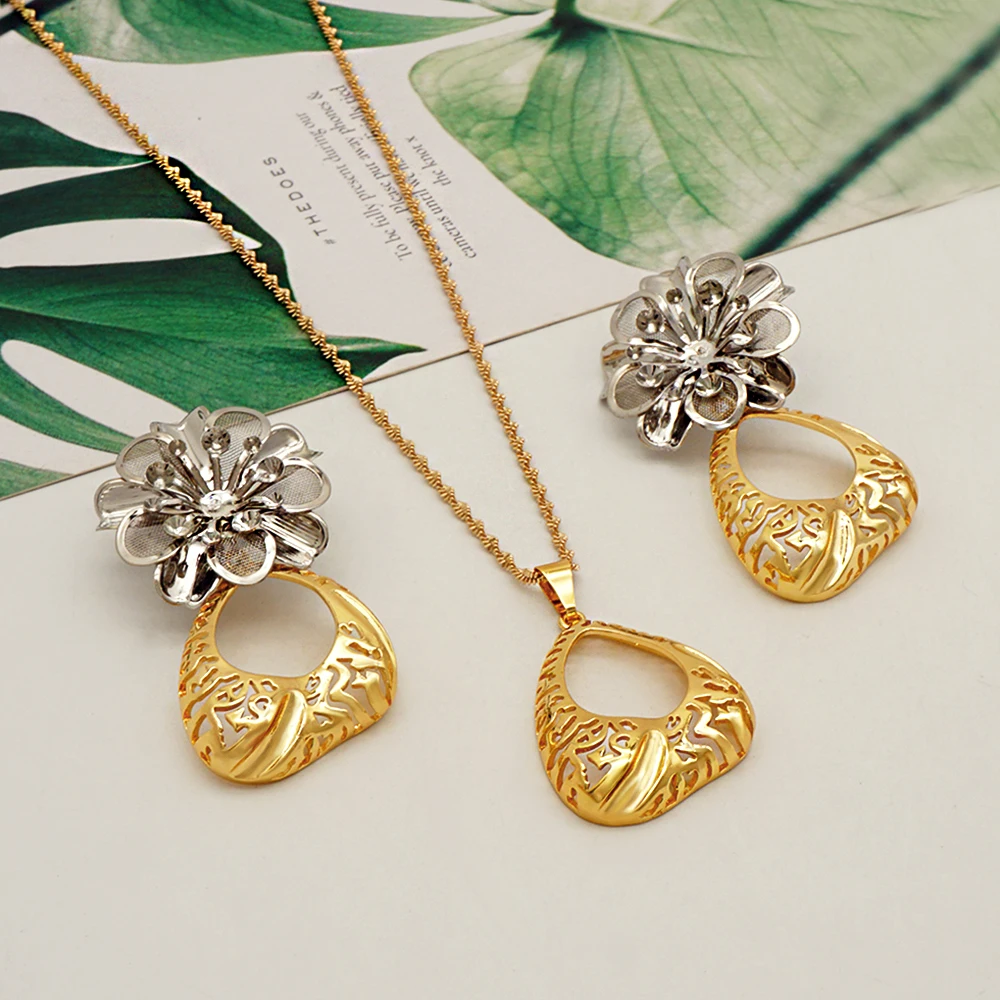 Women's Gold Color Necklace Set with Stud Earrings, Lightweight