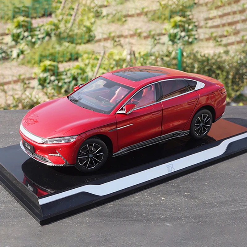 

Масштаб 1:18, литой под давлением сплав BYD Han EV, новые энергетические игрушки, модель автомобиля, классика, ностальгия, сувенир для взрослых, коллекционный подарок, статический дисплей