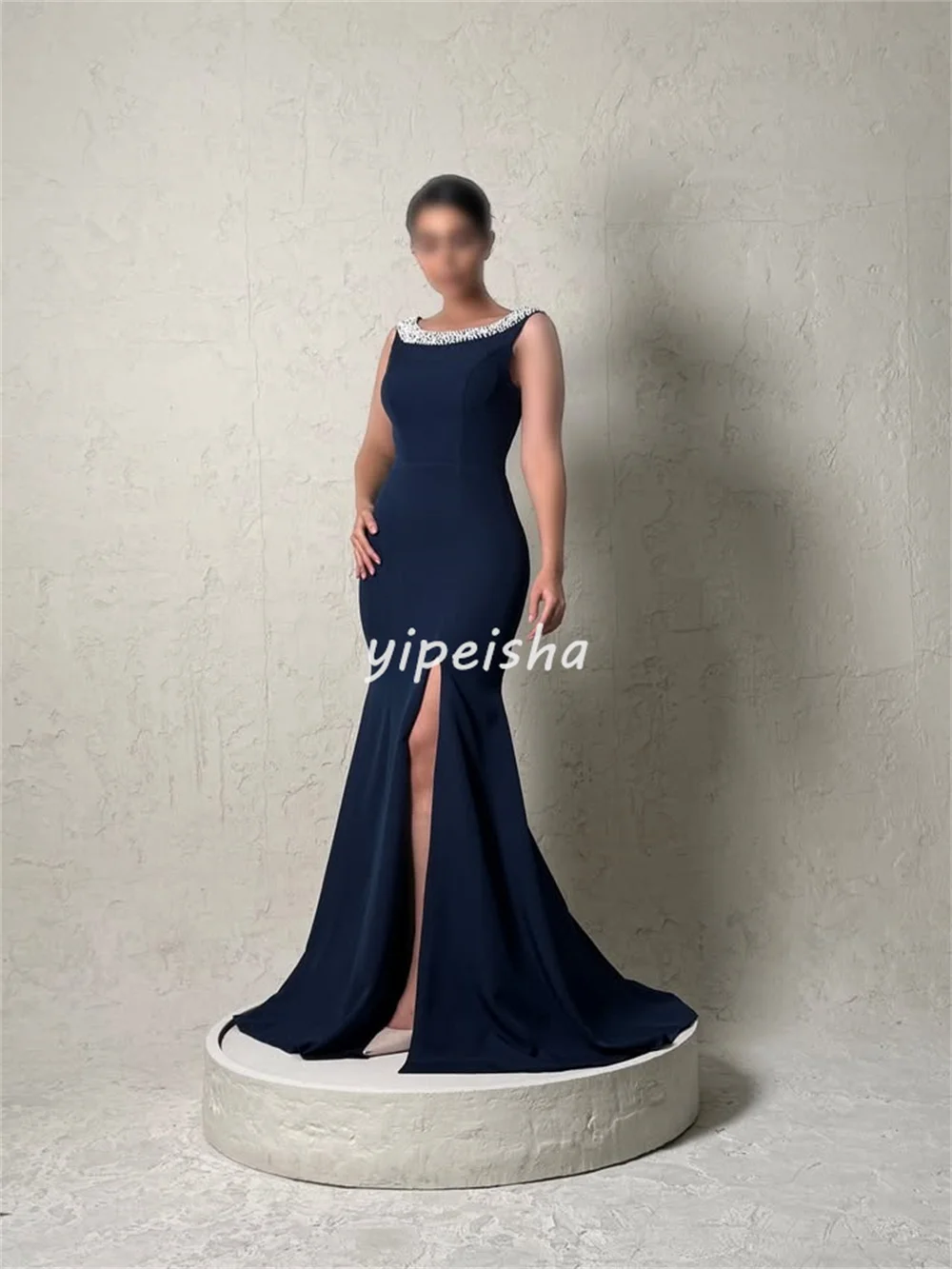 カスタマイズされた高品質のクラシックジャージービーズプリーツマーメイドスクープネックロングドレスオーダーメイドオケージョンドレスマッチングエレガント