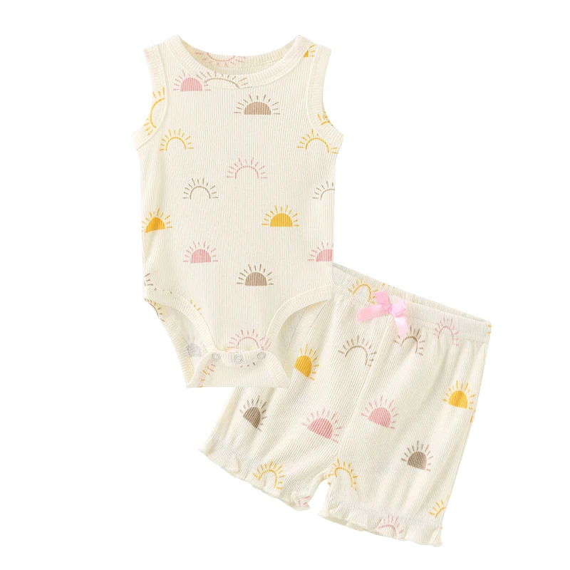 Baby set is 100% cotton, suitable for all seasons cartoon short sleeves, suitable for babies and girls