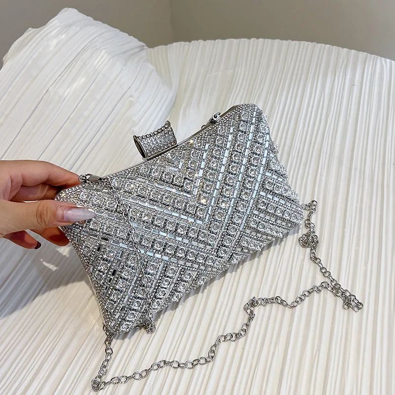 

2025 Luxury Diamond Evening Bags For Women Chain Shoulder Crossbody Bags Rhinestones Party Wedding Clutch Ladies Purse Handbags